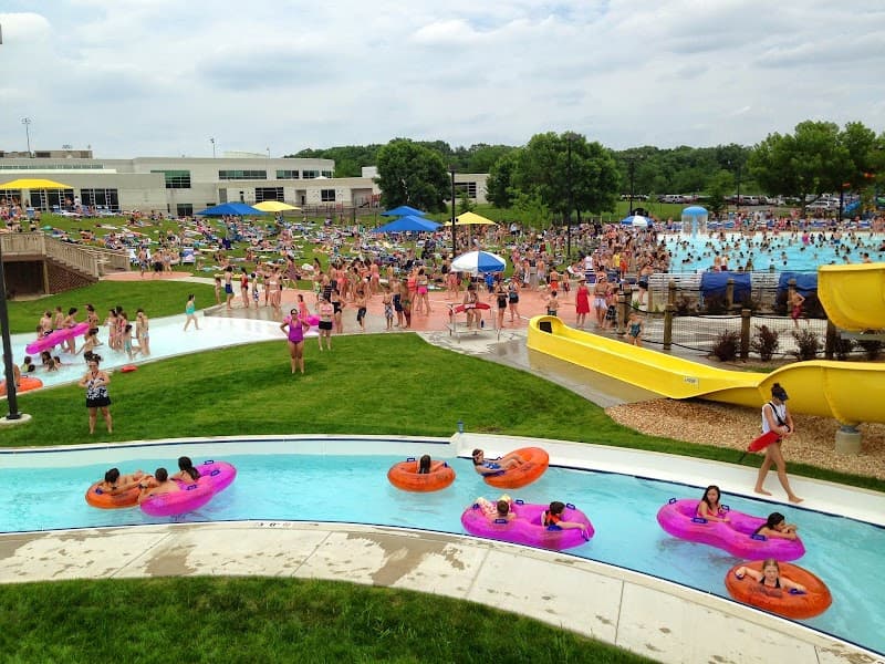 Barracuda Bay Water Park in Bartlett, Illinois