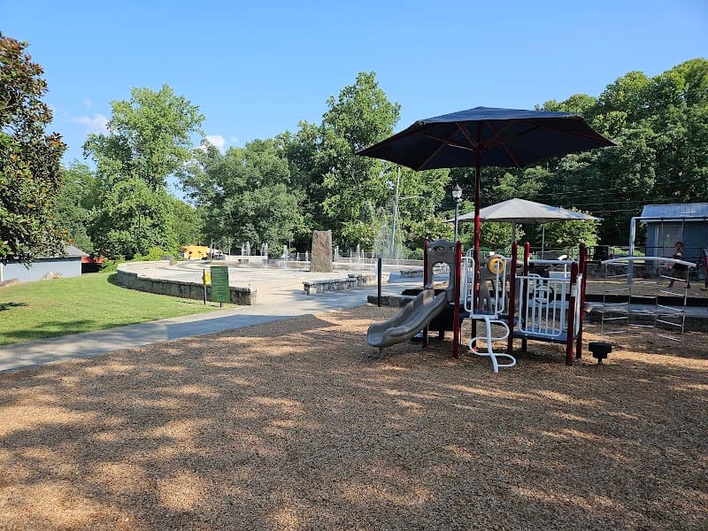 Center Hill Splash Pad splash pad