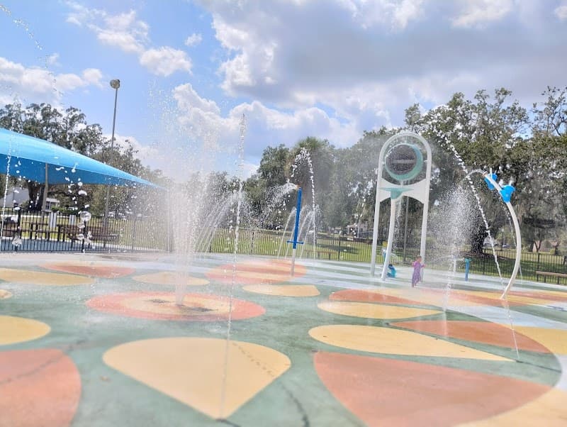 City Splash Pad at Kit Land Nelson Park splash pad
