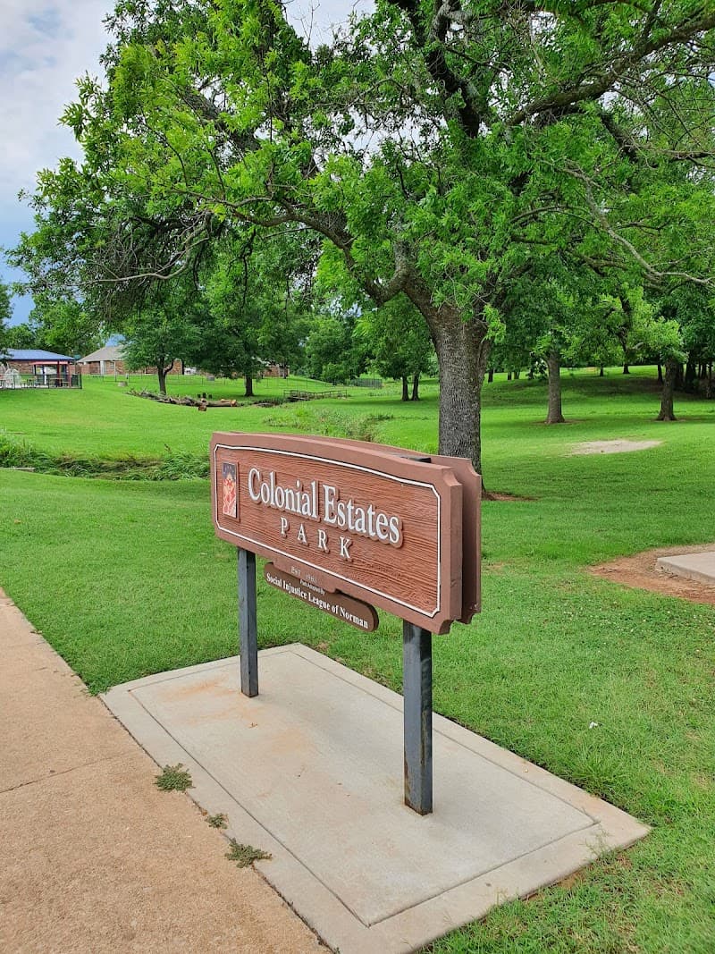 Colonial Estates Park splash pad