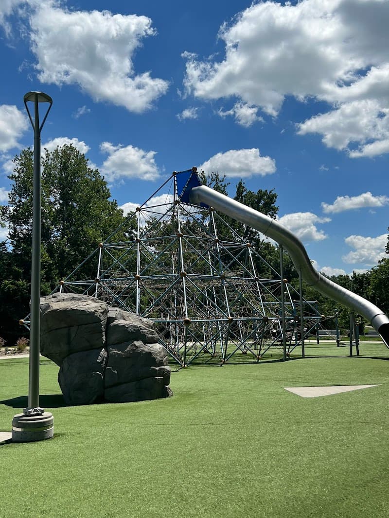 Community Park Sprayground in Jefferson City, Missouri