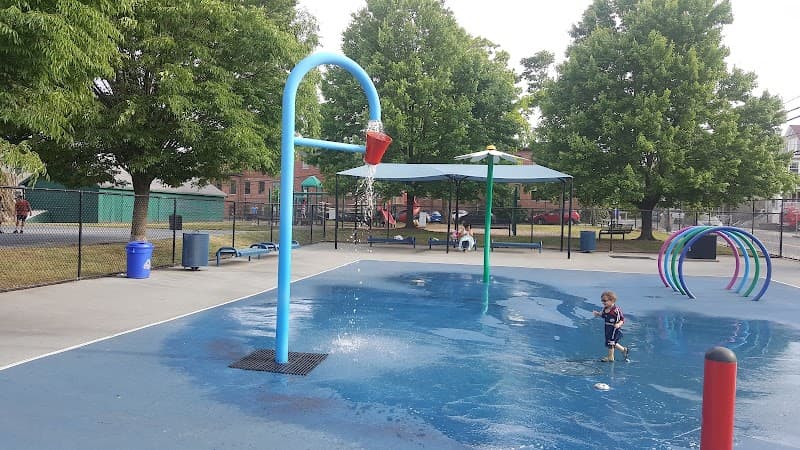 Dana Court Spray Park splash pad