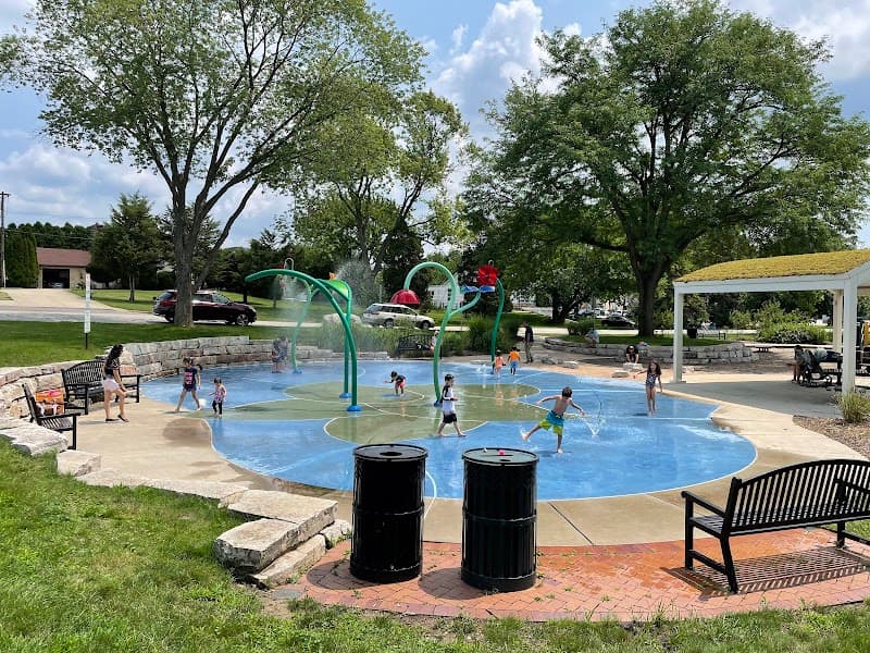 Dragonfly Landing splash pad
