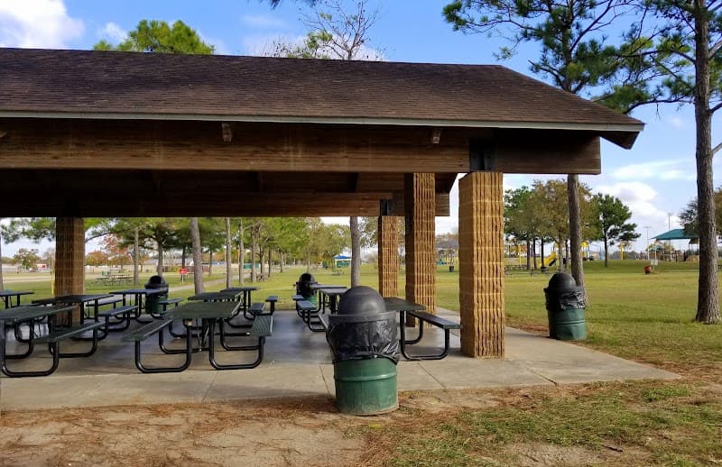 El Franco Lee Park splash pad