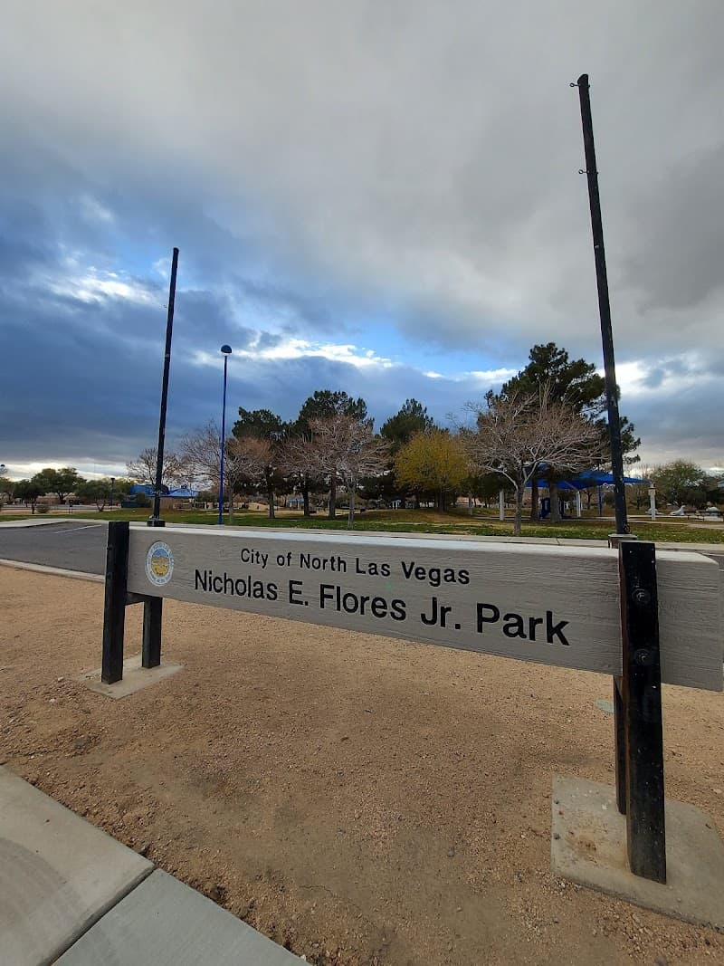 Flores Park Splash Pad splash pad