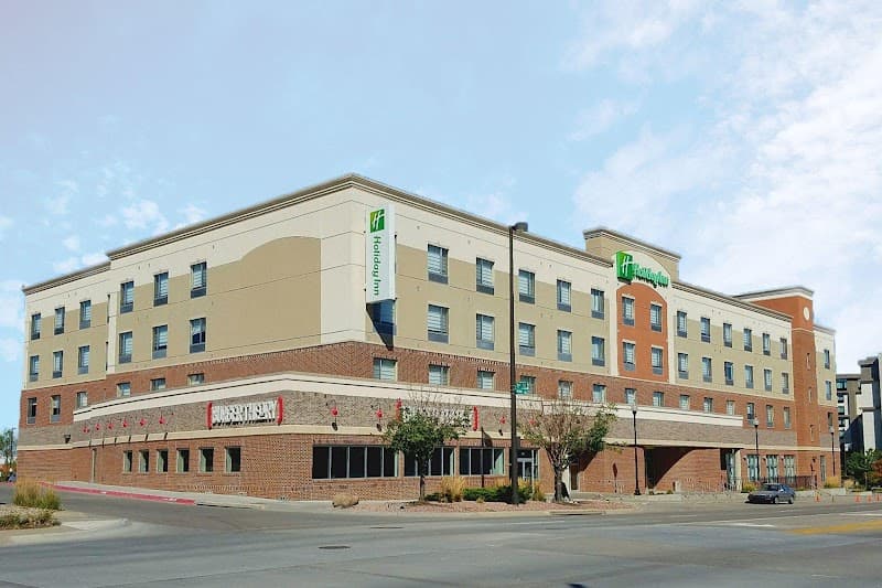 Holiday Inn Omaha Downtown - Waterpark by IHG splash pad