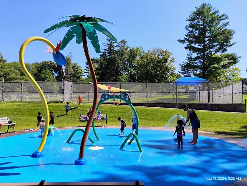 Hyland & Rocky Ridge Park splash pad