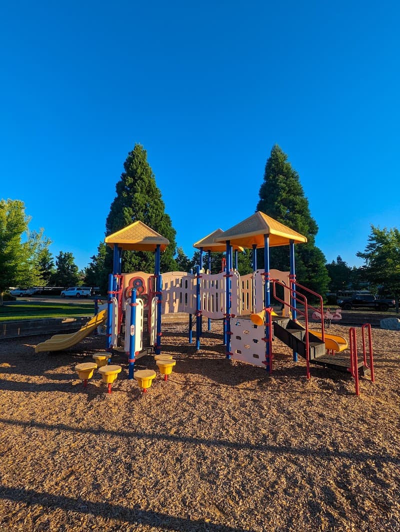Lewis Park Splash Pad splash pad