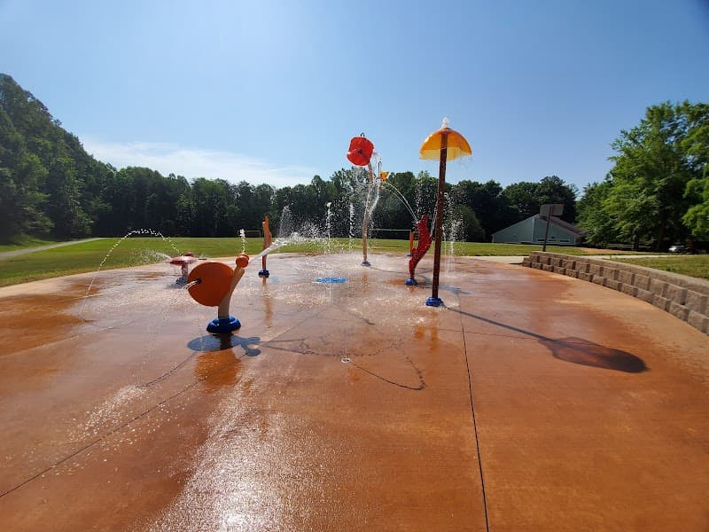 Little Creek Neighborhood Sprayground splash pad