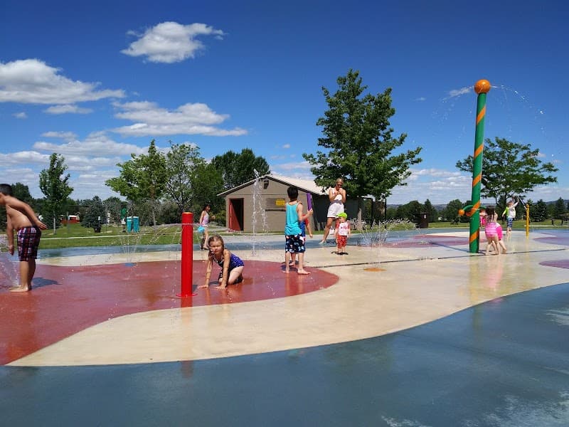 Location Features splash pad
