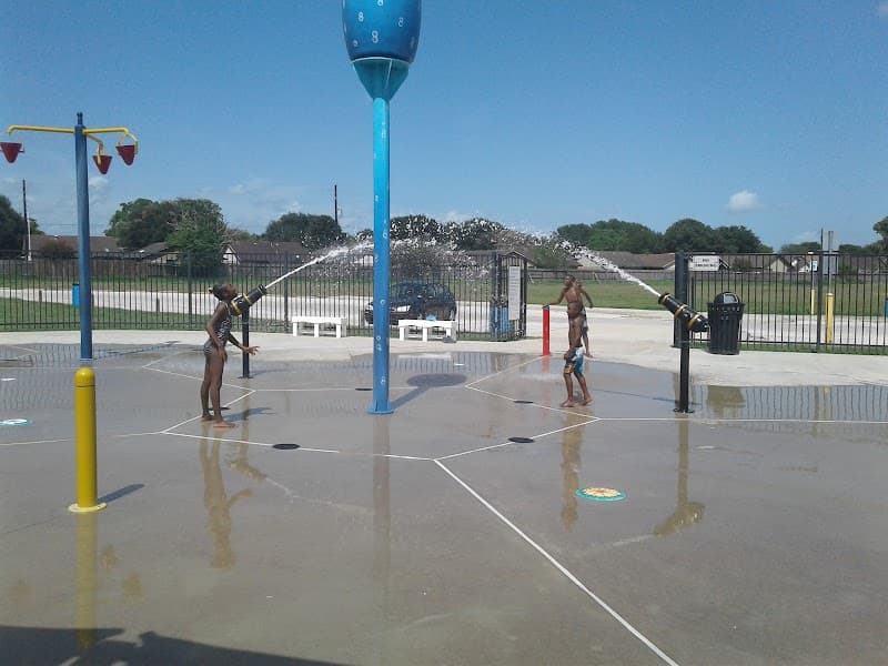 Lone Tree Creek Splash Pad splash pad