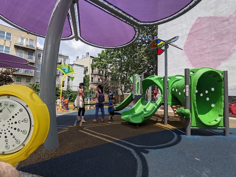 Madison Park Splash Area splash pad