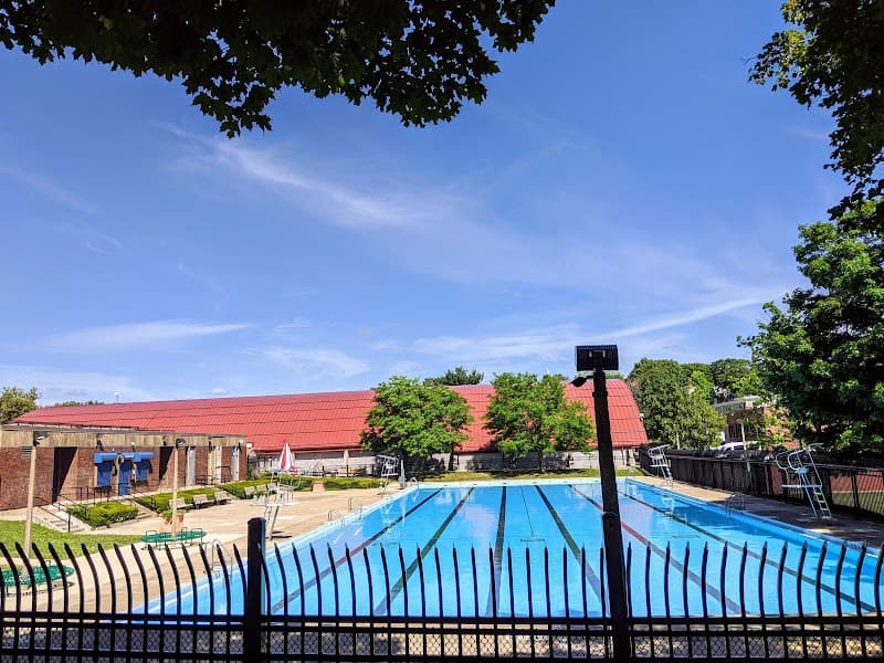 Melnea Cass Spray Deck splash pad
