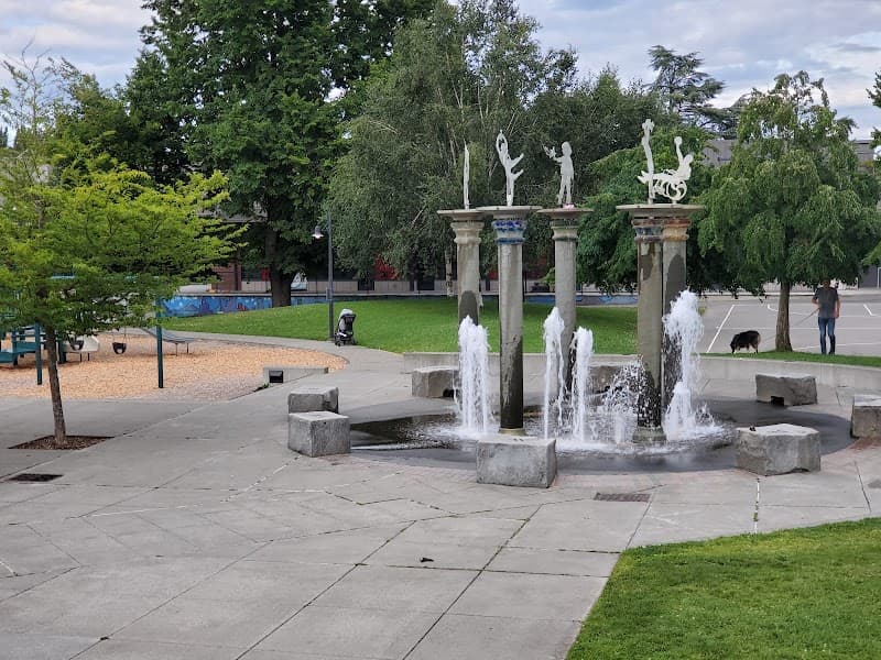 Miller Community Center/Playfield Spraypark splash pad