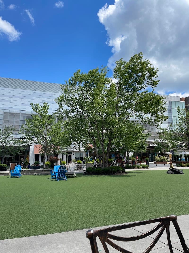 Mosaic District Fountains at Strawberry Park splash pad