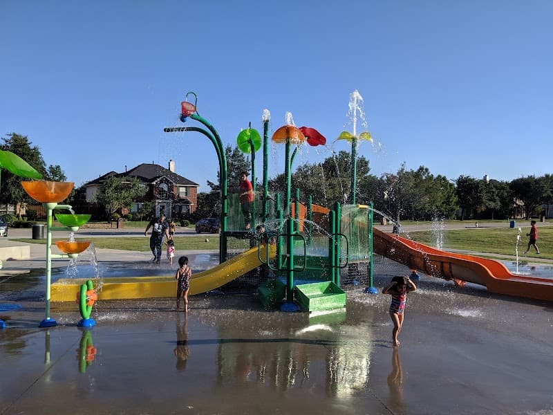 Oak Hills Splash Park splash pad
