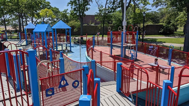Pelican Bay Playground splash pad