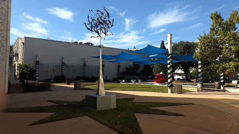 Prete Plaza splash pad
