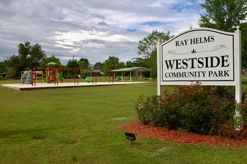 Ray Helms Westside Community Park splash pad