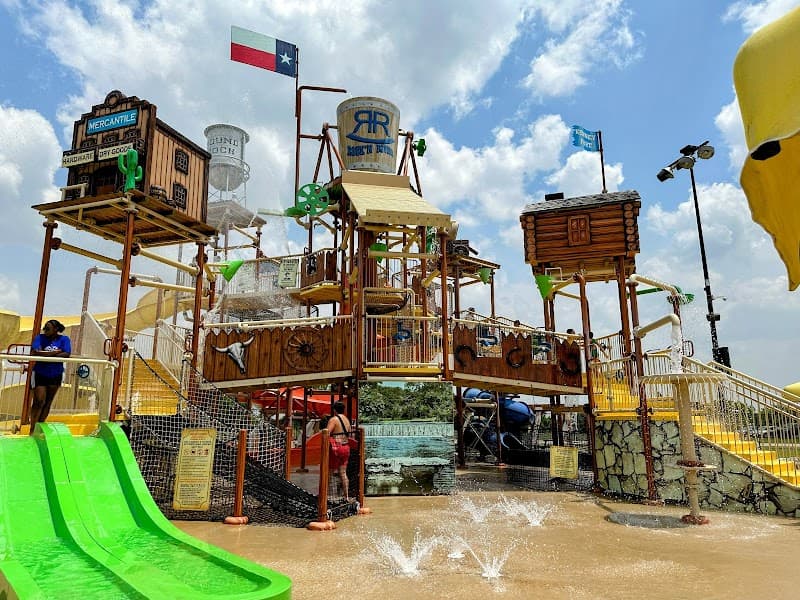 Rock'N River Water Park splash pad