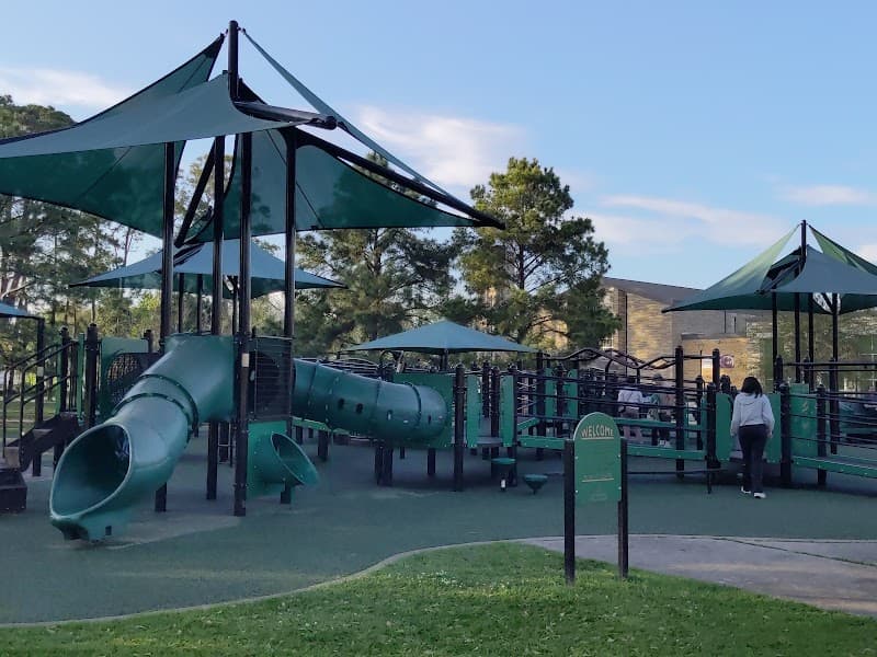 The Vale-Asche Foundation Playground splash pad