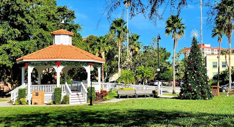Venice YMCA splash pad