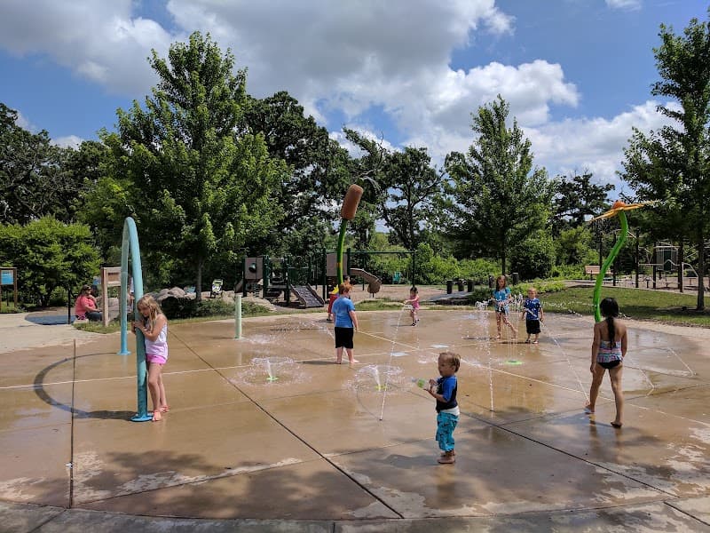 Veteran Acres Park splash pad