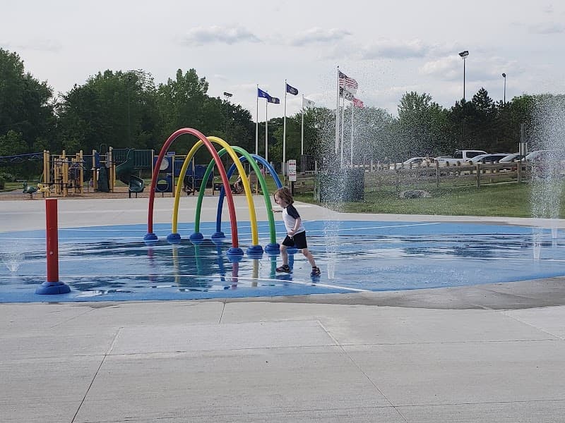 Veterans Memorial Park Splash Park splash pad